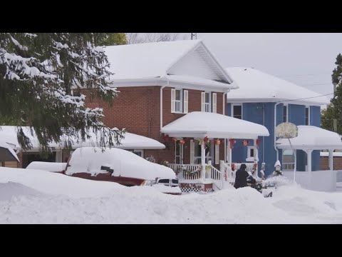 Snowfall tops 6 feet in western New York, triggering road closures ...