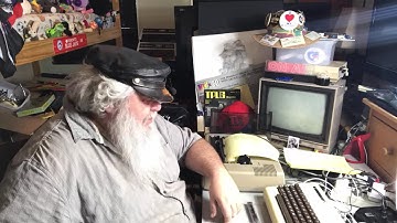 Commodore Vic-20 Amiga C64 64 C-64 Time Lapse Photography Fixing Testing Session - Episode 3177