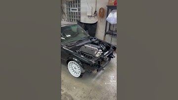 The best engine swap #s54 #bmw #e30 #racecar #cars #enginebuild #enginebay #bmwe30