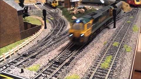 My Model Railway - Bachmann Class 70 weathered!