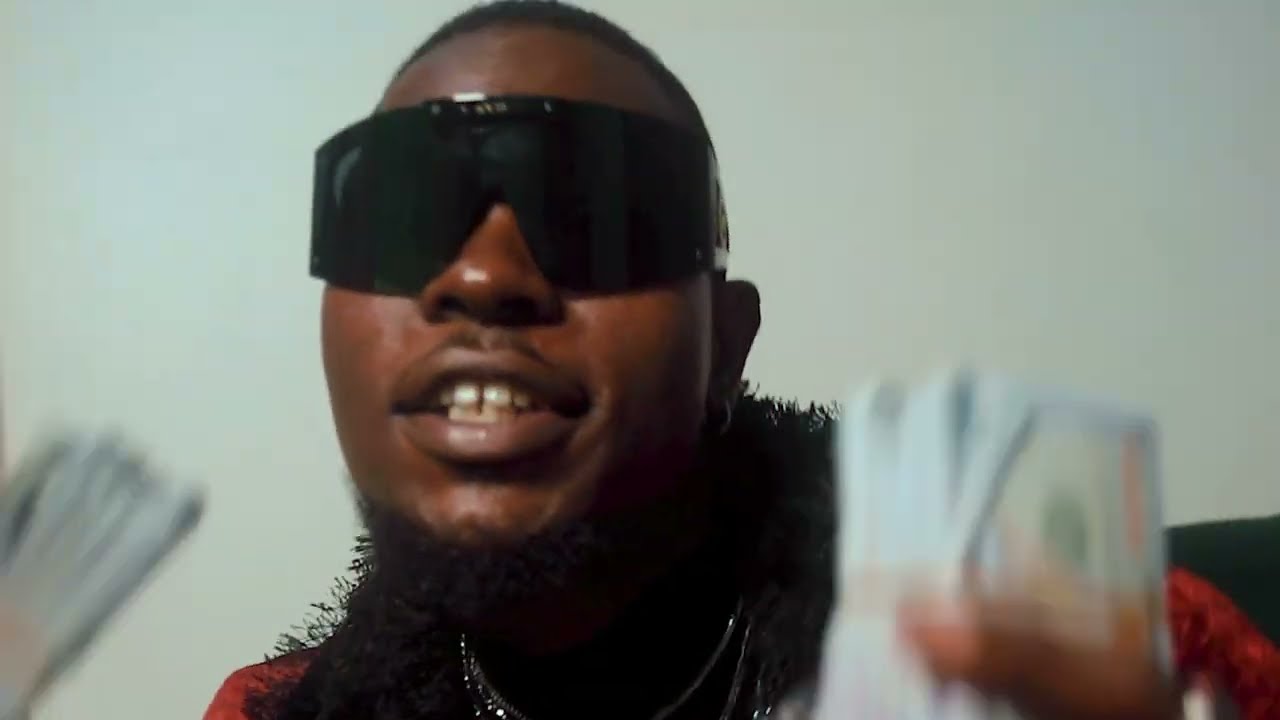 Guarda G Clef - Insane su YouTube Guarda G Clef - Insane su YouTube
