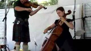 Alasdair Fraser - Natalie Haas - Valley of the Moon Reel chords