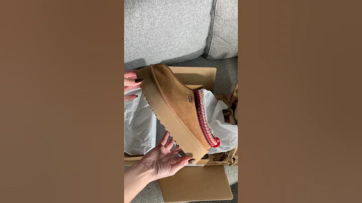 Unboxing the Ugg Tazz platform slippers. I love them! 😍 #uggs #asmr #unboxing