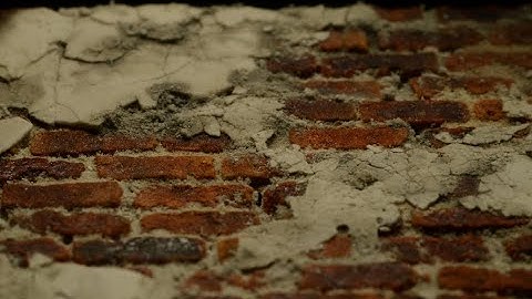 Creating a Realistic Old Cracked Stucco Finish