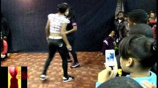 Ladybug Vs Tay Hip Roll Wala Cam Da War Zone