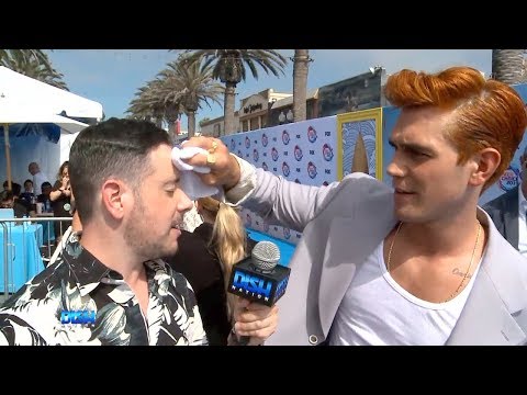TEEN CHOICE AWARDS