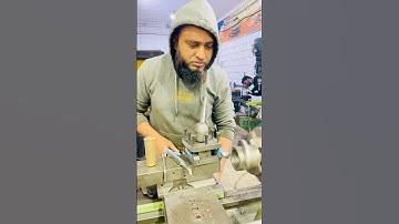 Lathe machine operator #machine #lathemachine #welding #machineshop #lathmachine #woodworking