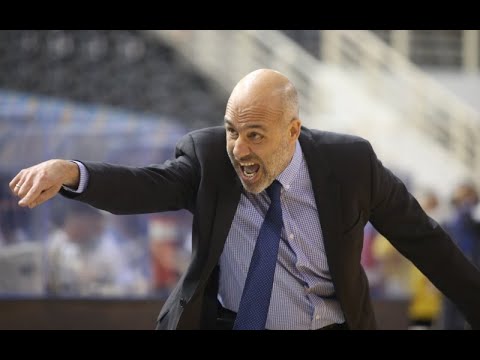 PAOK-AEK: 81-73, Coach
