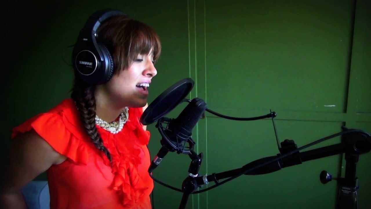 Felicia Echiribel - Girl on Fire (Alicia Keys cover)