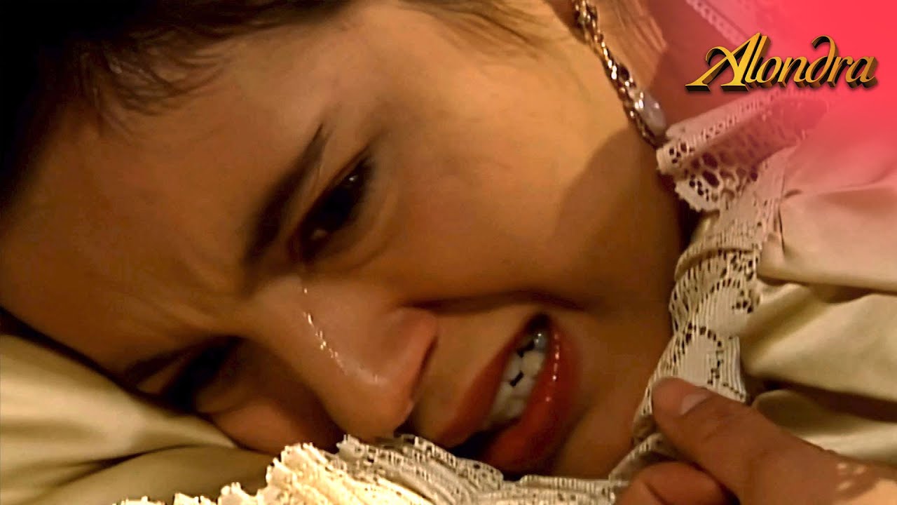 María Elisa sufre al creer que Raúl hizo su vida sin ella | Alondra 1/2 | C-74 | tlnovelas