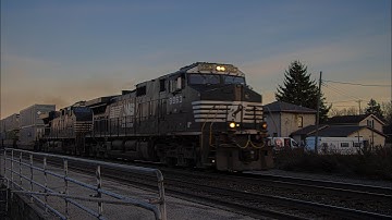 NS 23G at CP367 in Waterloo, IN with friendly crew 