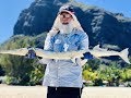 s18ep27- Fishing in Mauritius at Le Morne- Big Needle Fish from shore