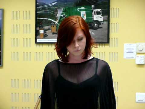 "Nuit et Brouillard" interprt par Charlotte (Manou...