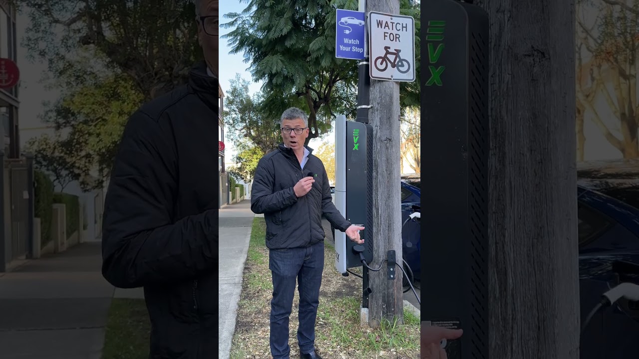 How to remove a stuck cable on EVX Polecharger? 