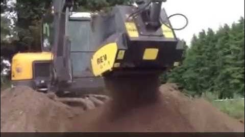 Processing Top Soil with Screening Bucket