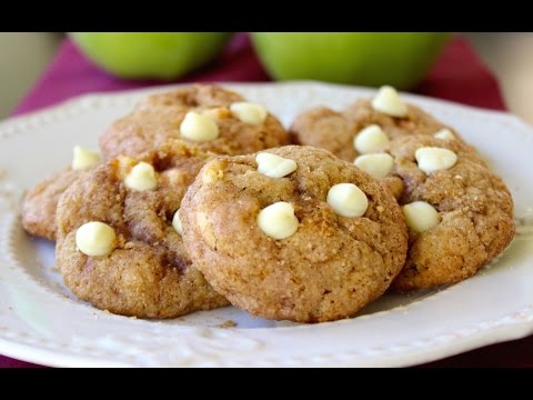 HOW TO MAKE APPLE PIE COOKIES (apple, cinnamon, white chocolate cookies)