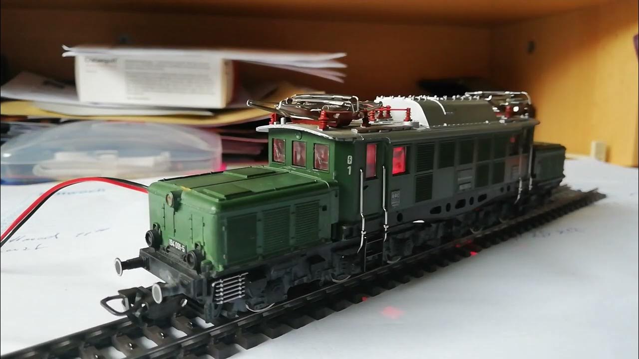 Märklin E194 mit Umbausatz 60944 und Appeldecoder 2021.Veränderte CV's siehe unten. Die Lok war Märklin E194 mit Umbausatz 60944 und Appeldecoder 2021.Veränderte CV's siehe unten. Die Lok war