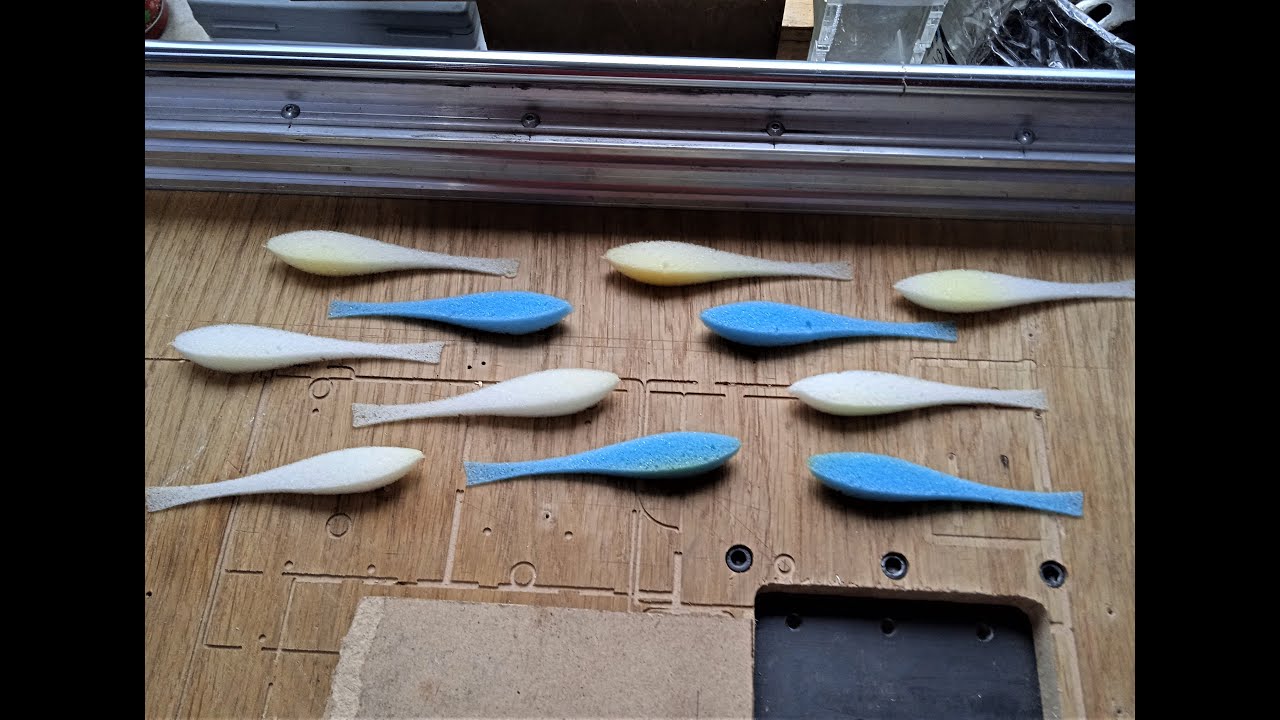 Резка поролона на фрезерном станке - YouTube