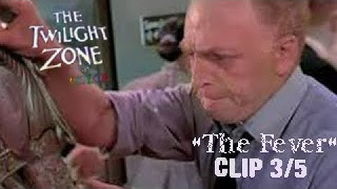 CLIP 3/5 "IT TEASES YOU!..." - The Twilight Zone "The Fever" (remastered and colorized)
