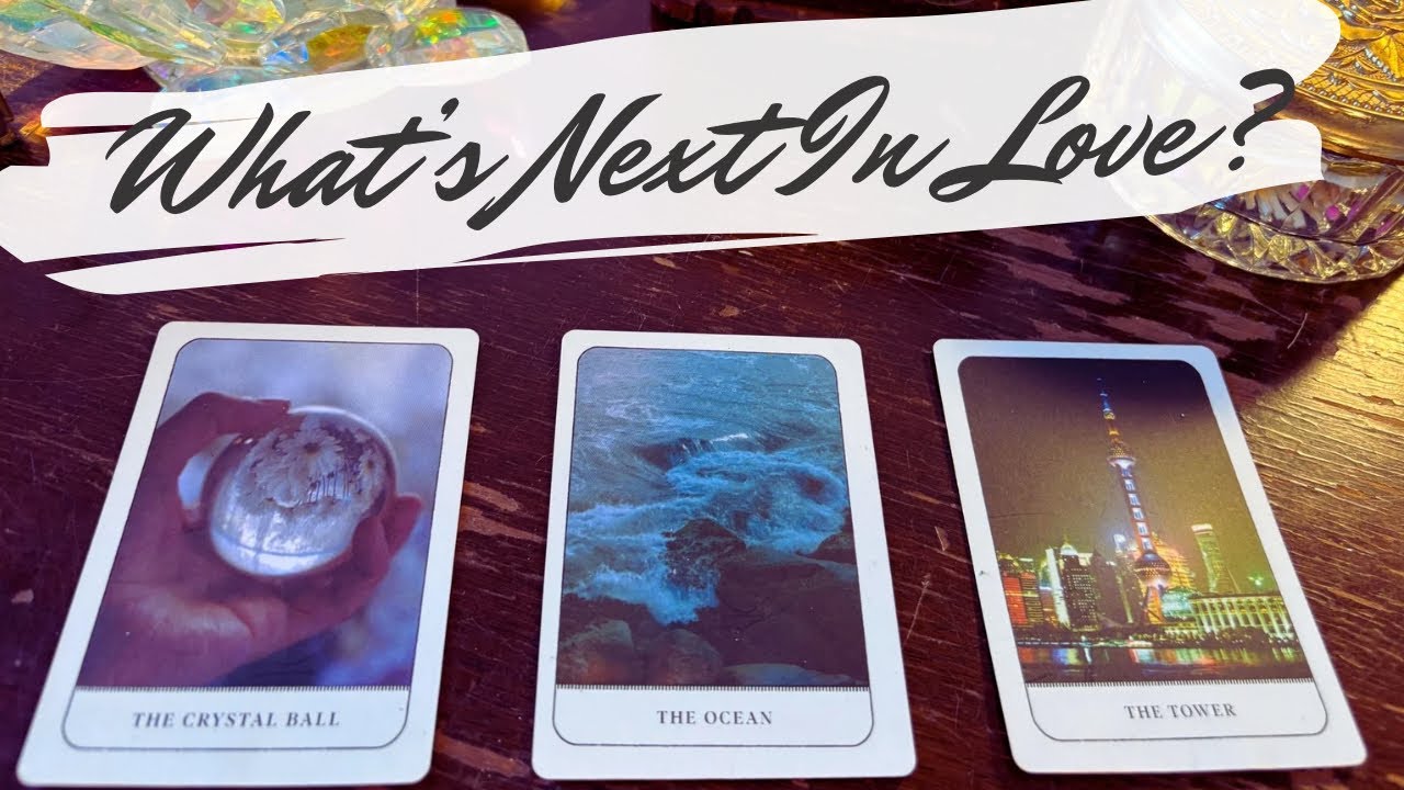What’s about to happen in your love life? 🔥💕 (singles!) pick a card reading