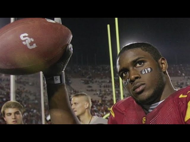 Moose On The Loose Reggie Bush Gets His Heisman Back