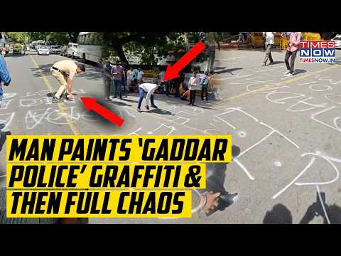 Delhi Protester Dares Police With 'Gaddaar' Graffitti At Parliament Street, Then This Happened Next