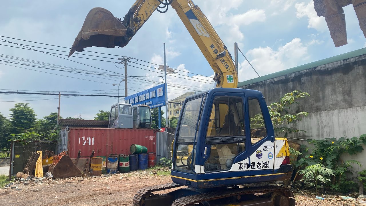 KOBELCO SK60-1, gàu 03, xe ZIN nguyên bản, chân xích rất đẹp (đã bán)