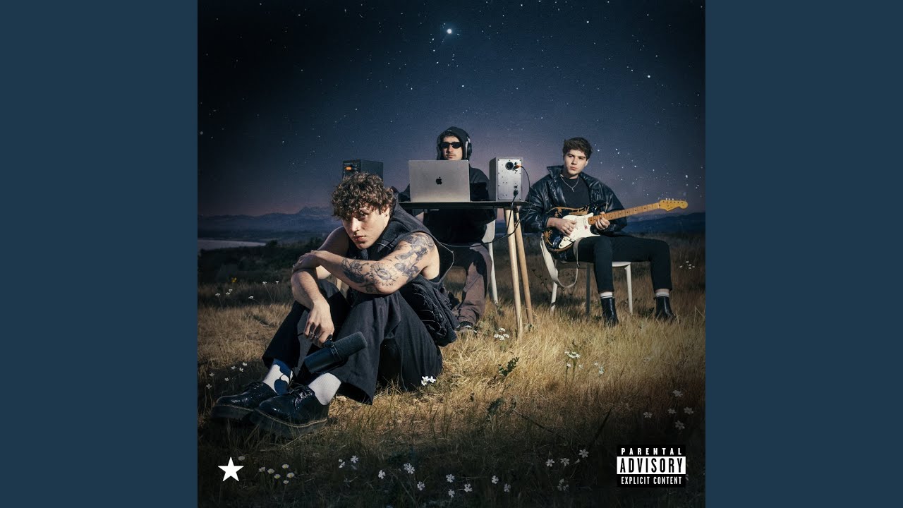 在 YouTube 上觀看「DAY 'N' NIGHT (OUTRO)」