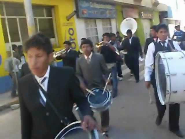 Banda Sinfonica Exalumnos Gue JAE mayo 2012 class=