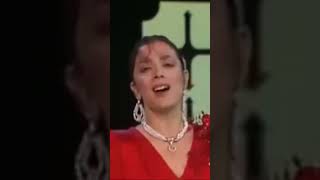 Belkız Akkale-Yürü Yalan Dünya