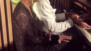 Summer walker singing session 32