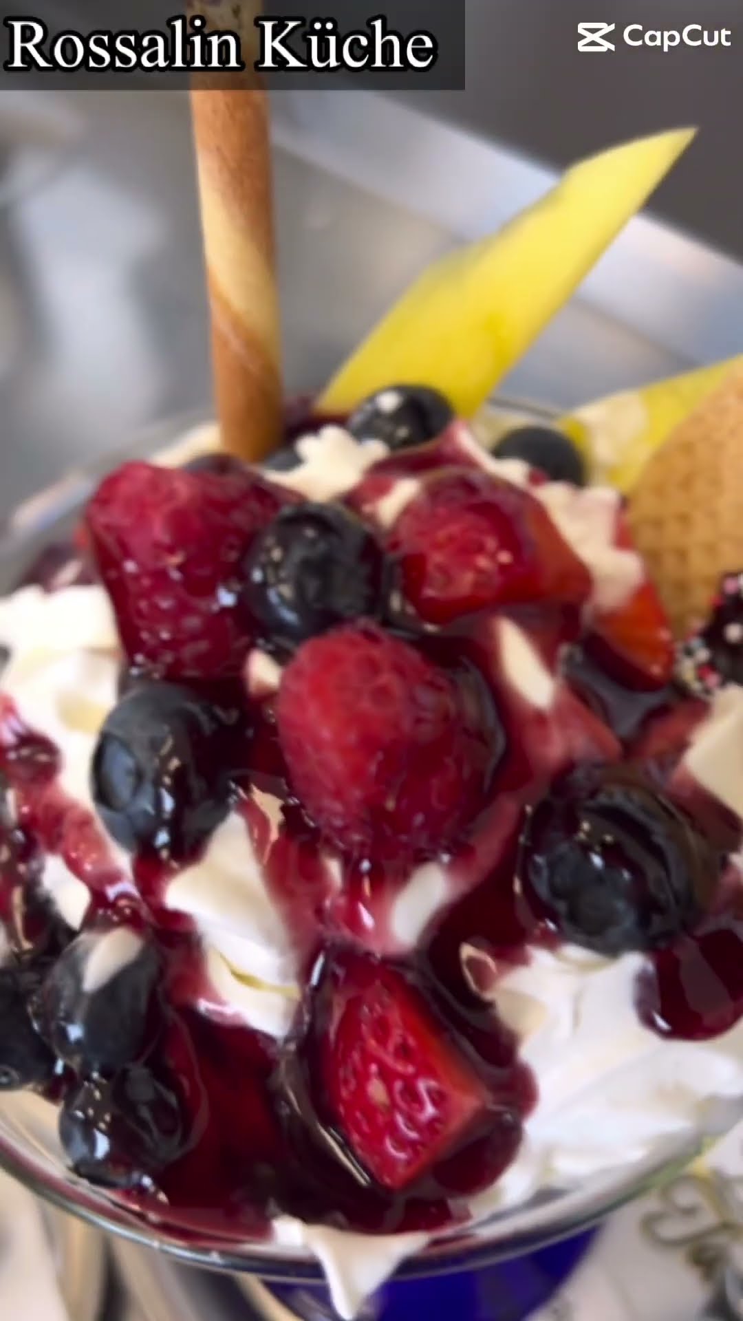 Erdbeerbecher und Bananen-Eisbecher günstig und lecker selber machen ...