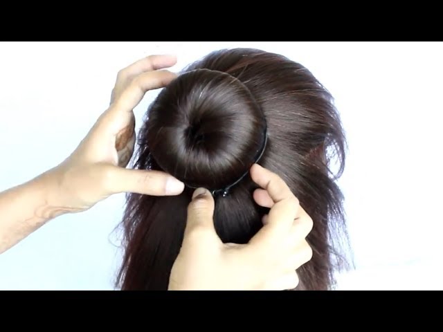 simple bun hairstyle for ladies | juda hairstyle for saree | hairstyle for  traditional dress - YouTube