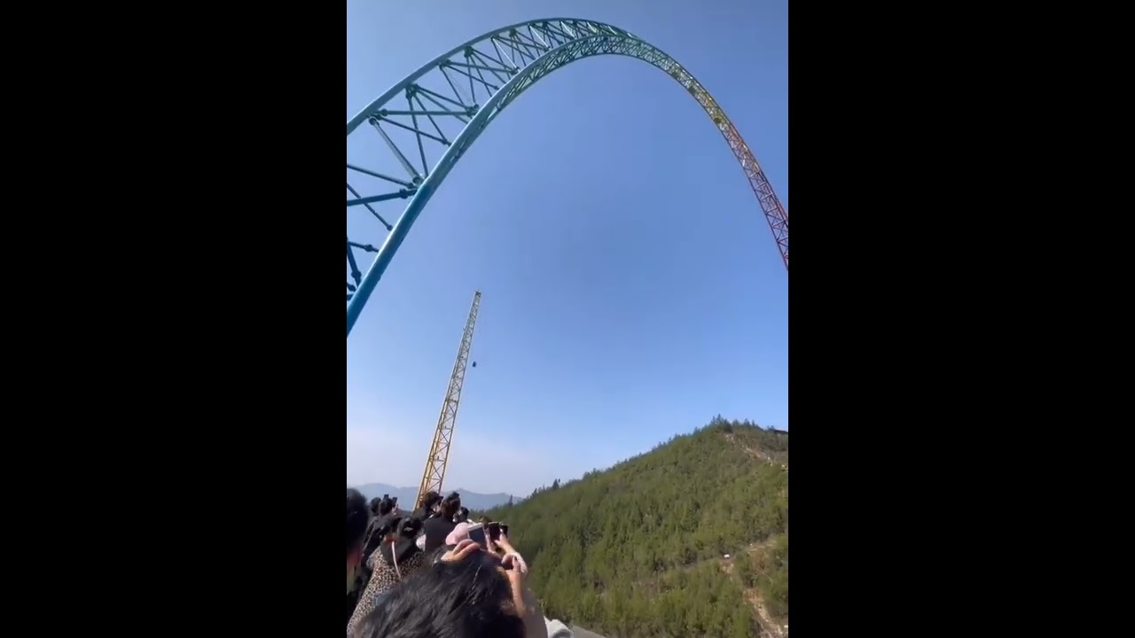 AmazingChina World S Tallest Swing