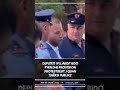Deputeti i PS, Ardit Bido fyen dhe provokon protestuesit, i quan ‘egërsi publike’
