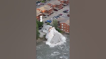 House collapses into Mendenhall River in Alaska due to flooding