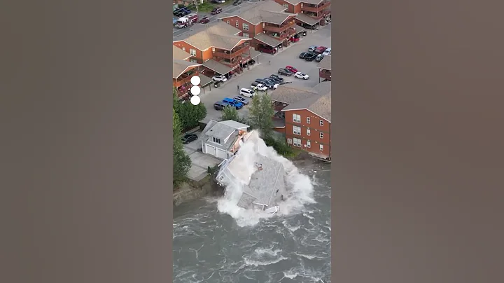 House collapses into Mendenhall River in Alaska due to flooding - DayDayNews