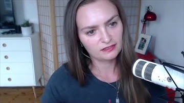 Sally Young talking about Drupal