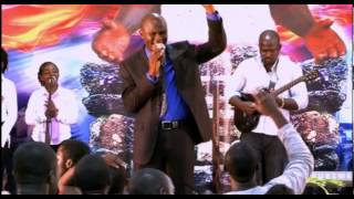 Video thumbnail of "UNCLE ATO @ A CALL TO WORSHIP 2012 WITH DANIEL TWUM"