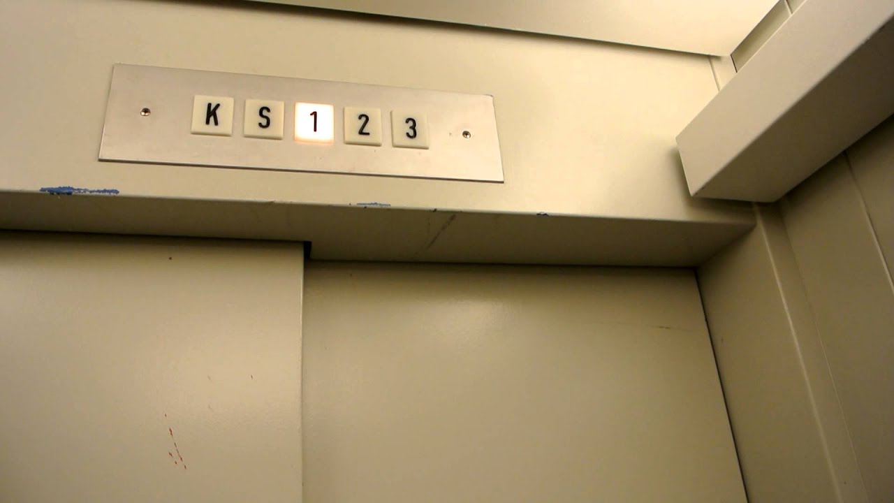 1975 KONE traction elevator (updated) Østergade 23, Hjørring, Denmark