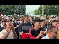 Me pankarta në duar dhe simbole Kombëtare, qytetarët protestë në Pogradec!