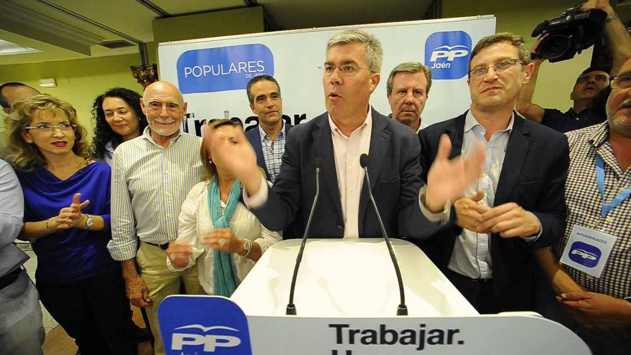 PP celebración Jaén newspaper mockup