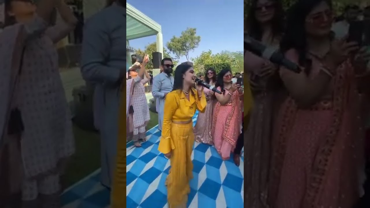 Tu hi meri duniya jahan ve  rupali jagga live performance Udaipur