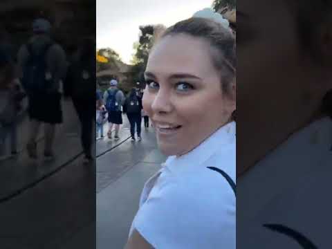@alexwaarren @k0uvr @petroutv go to disneyland #HypeHouse #short