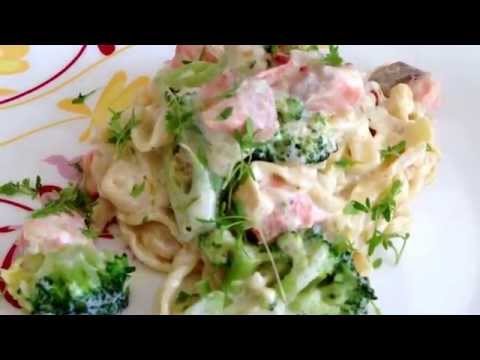 Видео рецепт Паста с лососем и брокколи