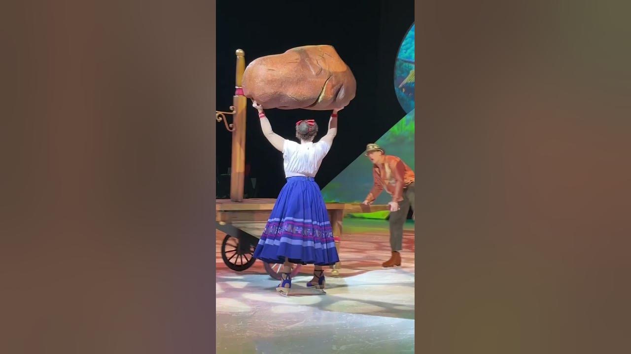 Disney On Ice Encanto 2023 #disneyworld #disneyonice #encanto #luisamadrigal #disney #shorts
