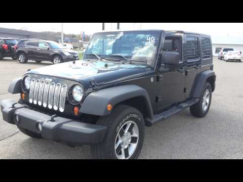 White Jeep Wrangler 4dr Hard Top