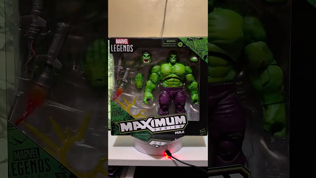 IN-BOX LOOK Hulk! | Marvel Legends Maximum Series Hulk Full Review!