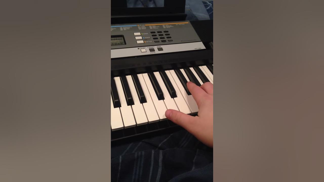 Welcome to The black Parade intro (piano) - YouTube