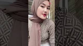 hijab sange gak ada lawan सुंदर और सेक्सी महिला